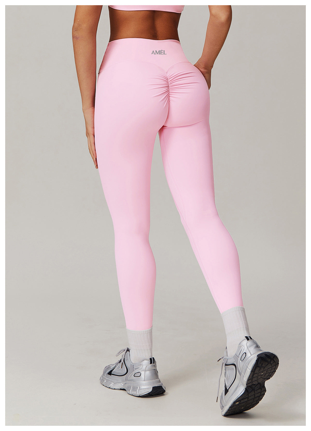AMEL Women’s Seamless Sculpt Active Set – Pink