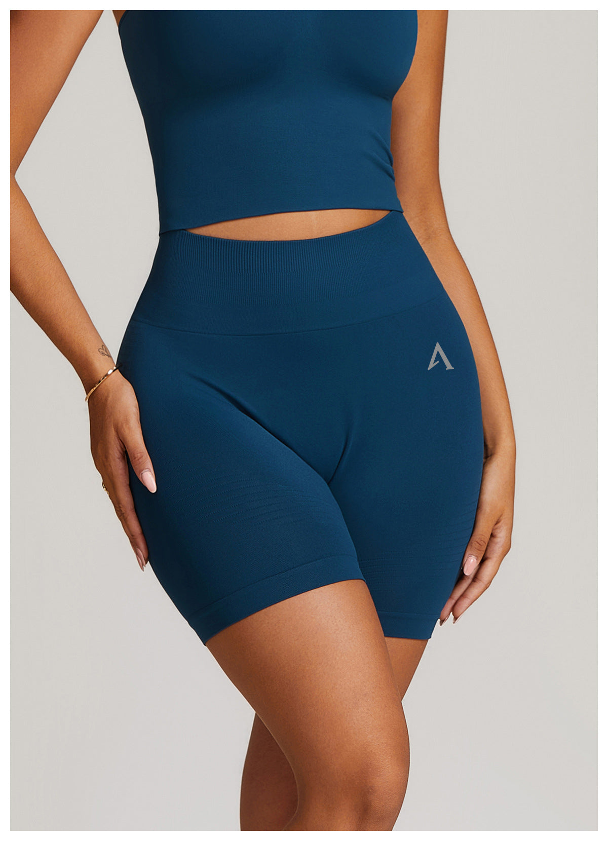 AMEL Women’s SculptFit Long Sleeve Active Set – Midnight Blue